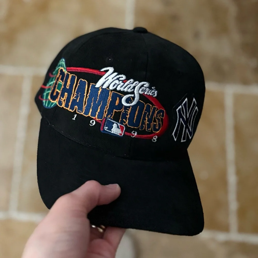 Vintage 1998 New York Yankees Hat